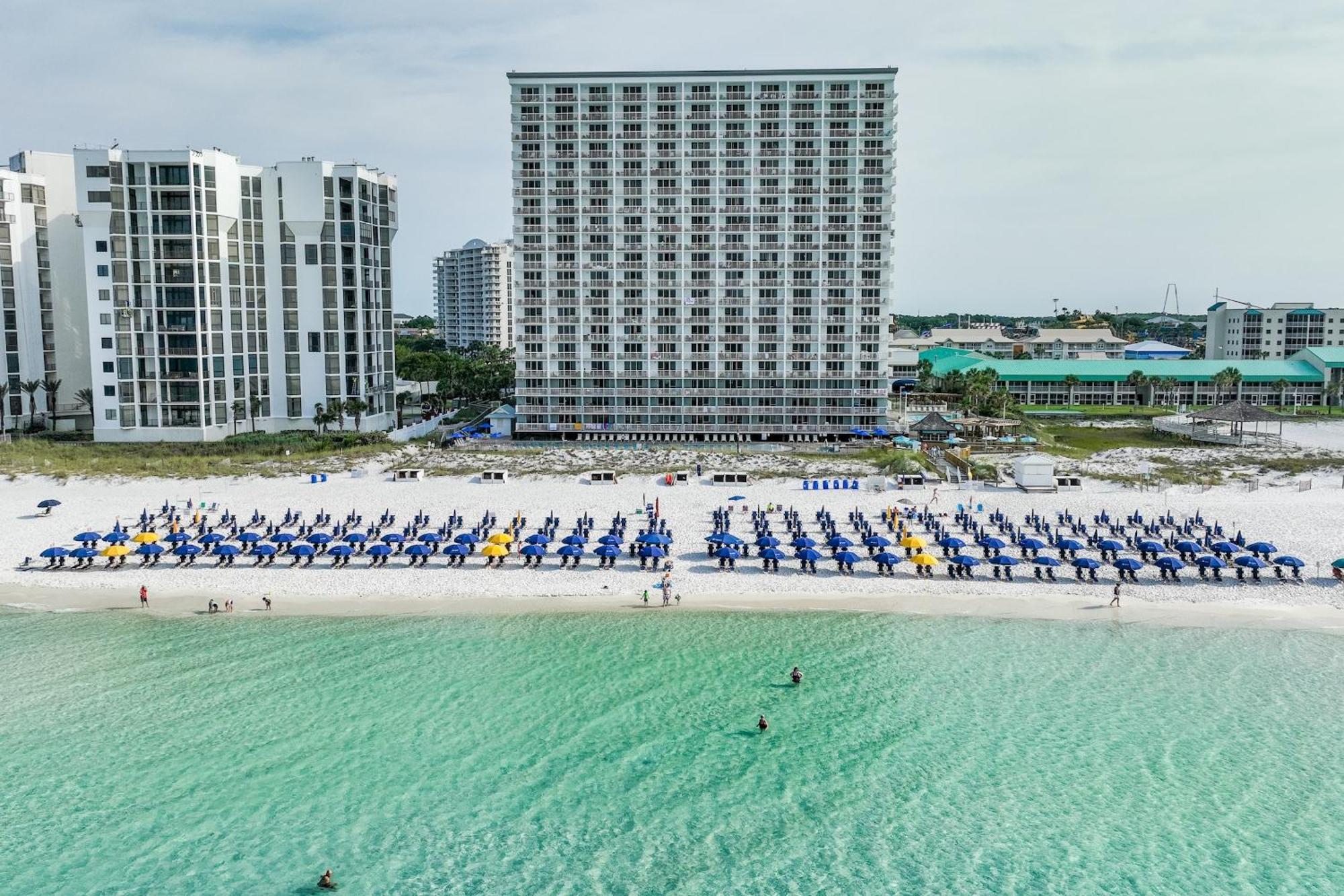 Pelican Beach Resort By Panhandle Getaways Destin Exteriör bild
